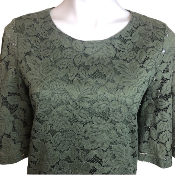 EUC | Banana Republic | Olive Green Lace Top | Size Small - Picture 2 of 6